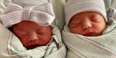 Des jumeaux naissent avec un an d'écart aux Etats-Unis