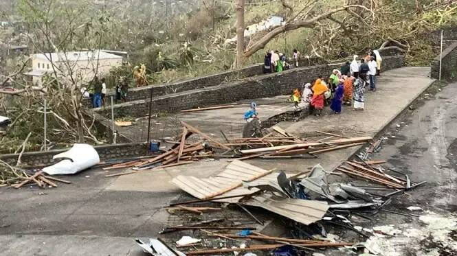 Cyclone à Mayotte: le préfet annonce "certainement plusieurs centaines" de morts