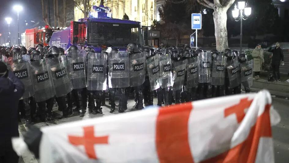 Géorgie: retrait d'un projet de loi après des manifestations massives dans le pays