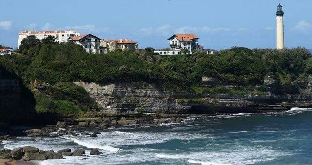 Sur la côte basque, la construction de résidences secondaires interdite dans certaines communes