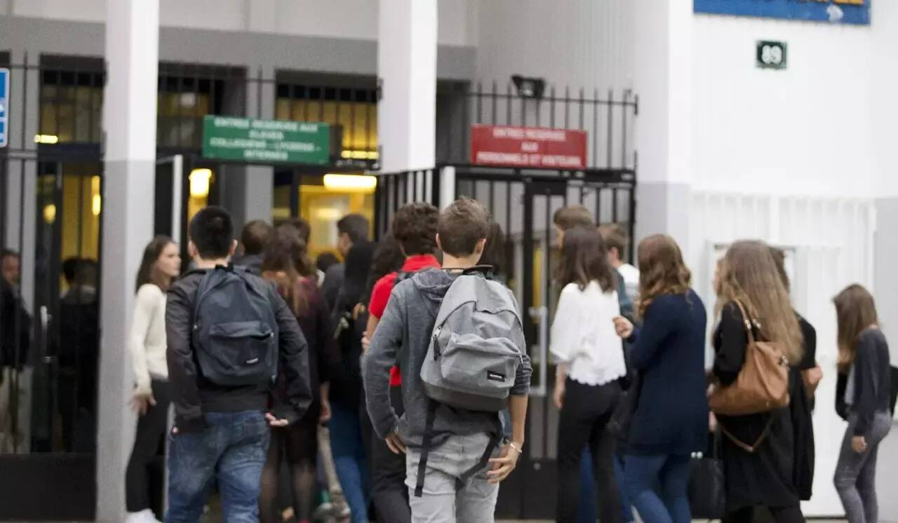 "Il faut le brûler, ce chien!": un homme jugé ce mardi après avoir menacé de mort un proviseur de lycée à Paris