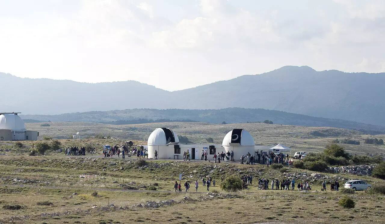 Super lune bleue: ce site de la Côte d'Azur prisé des amateurs d'astronomie "fermé pour éviter les débordements"