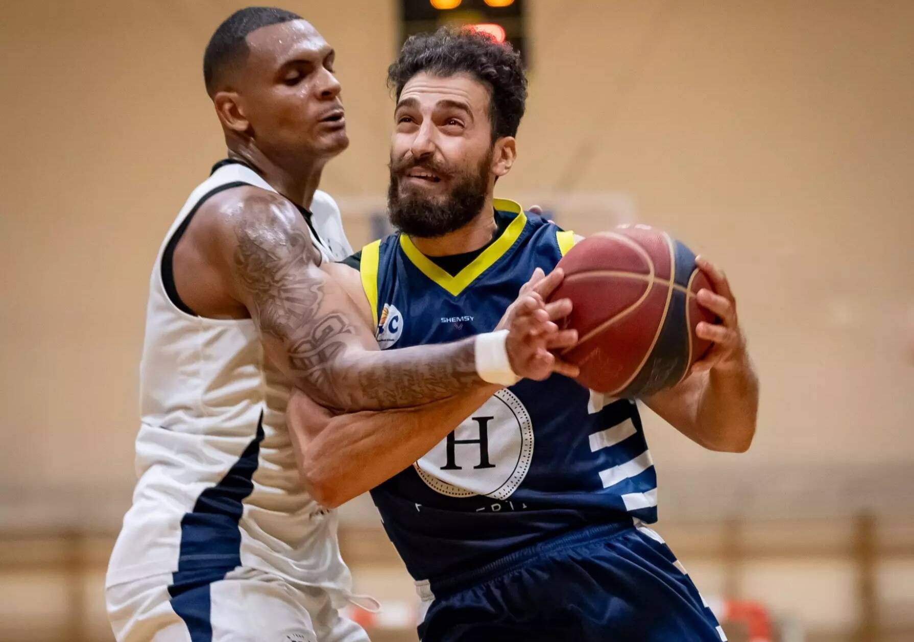 Le Menton Basket Club lance sa saison avec un nouveau coach et l'objectif de retrouver le haut du tableau