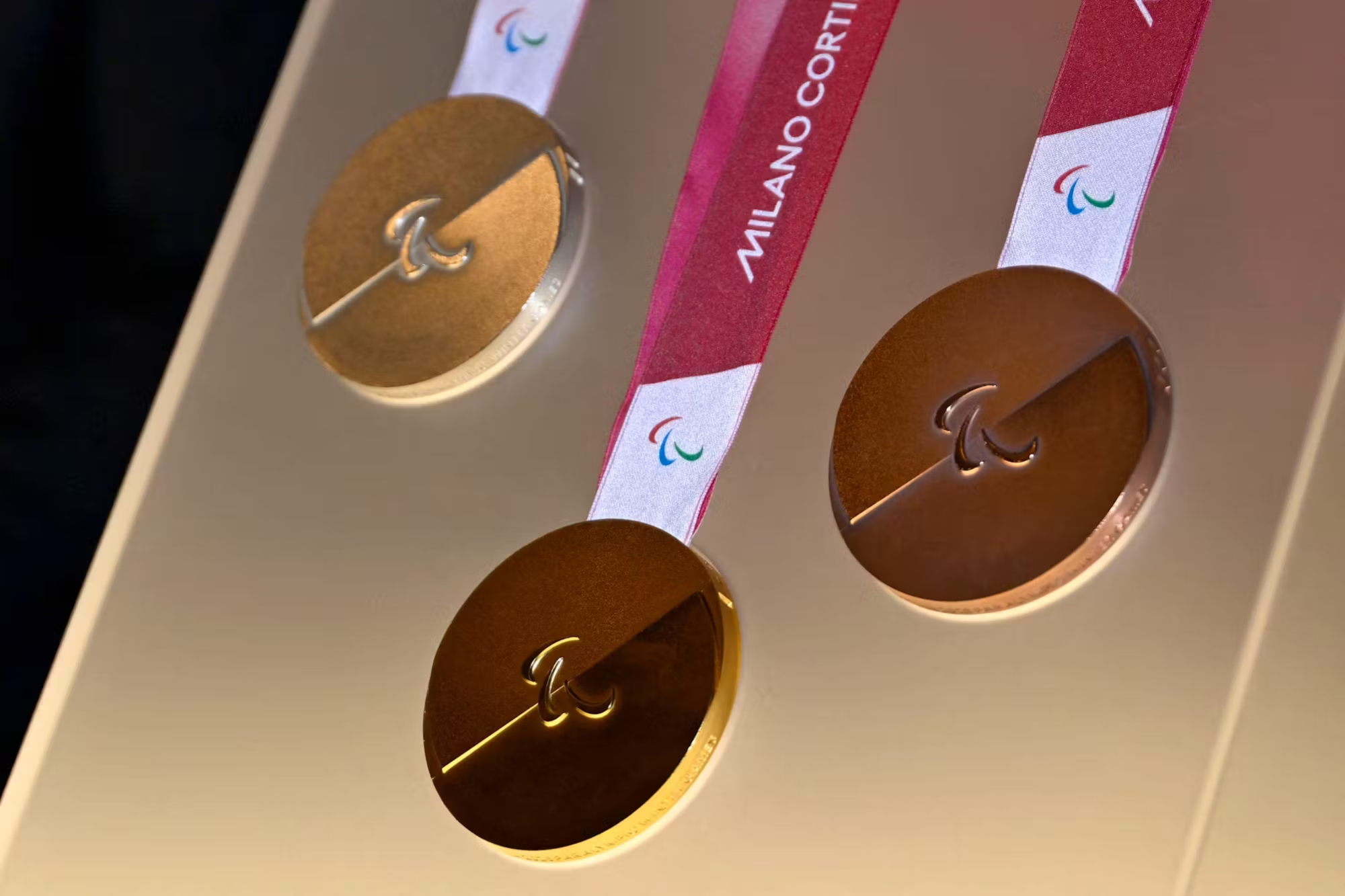 "Sans les problèmes de celles de Paris": les médailles olympiques et paralympiques de Milano-Cortina dévoilées