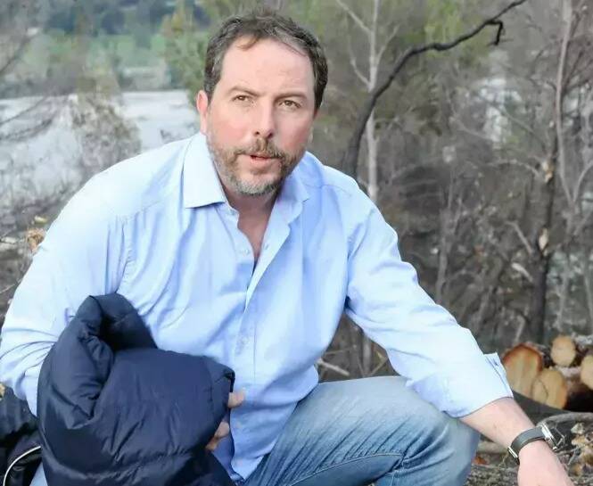 Ce que l'on sait au lendemain de la découverte du corps du premier adjoint de Carros, mort par arme à feu