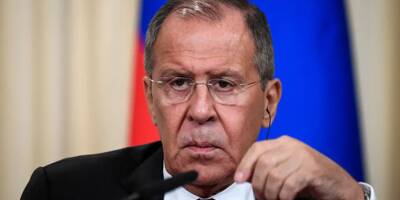 Le chef de la diplomatie russe accuse l'Occident de penser 