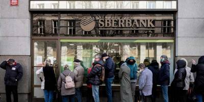 Guerre en Ukraine: la filiale européenne de la banque russe Sberbank en détresse