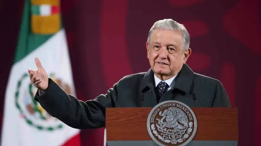 Elecciones presidenciales: El presidente mexicano saluda los resultados de Macron y “su amigo” Mélenchon