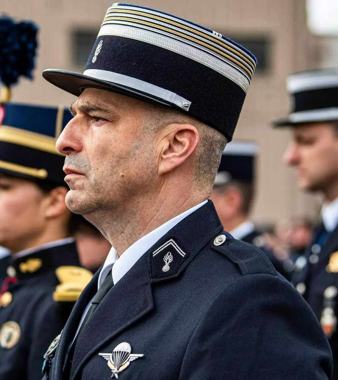 "Un homme intègre et un père modèle": le gendarme percuté mortellement à moto par un automobiliste dans le Loiret était originaire de la Côte d'Azur