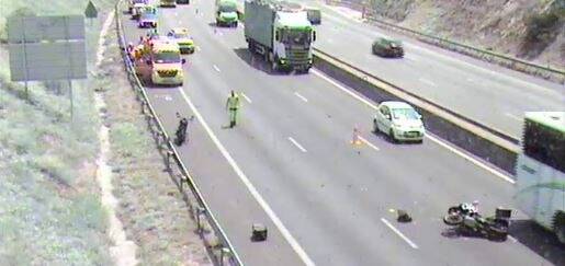 Un blessé grave dans un accident sur l'autoroute A8, la circulation est perturbée