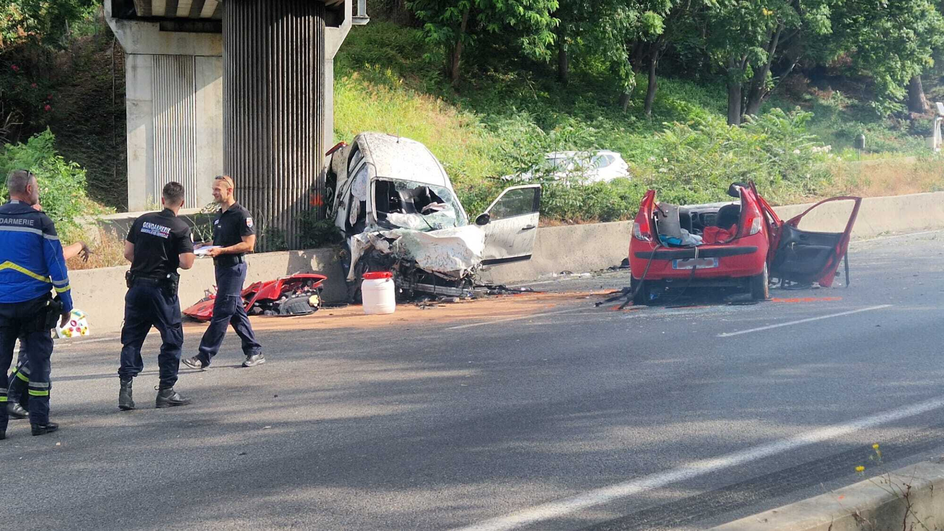 Après le drame sur l'A8, on fait le point sur le vide juridique autour du gaz hilarant