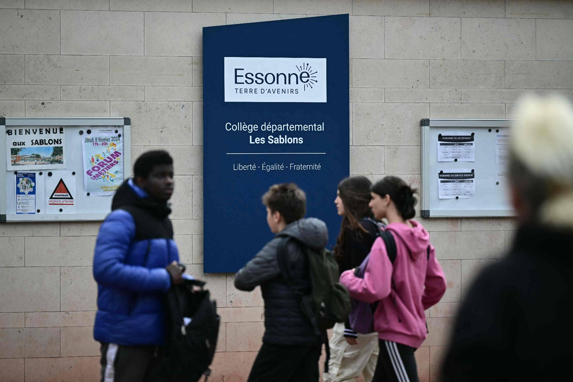 "Un crime barbare": ce que l'on sait de la mort de Shamseddine, le collégien passé à tabac près de son collège en Île-de-France