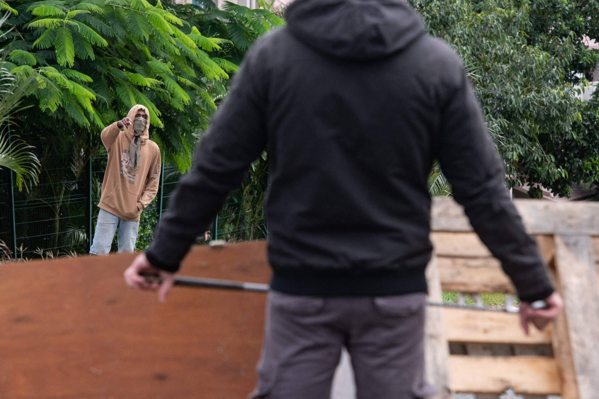 "Situation insurrectionnelle", quatre morts, état d'urgence... Que se passe-t-il en ce moment en Nouvelle-Calédonie? On fait le point