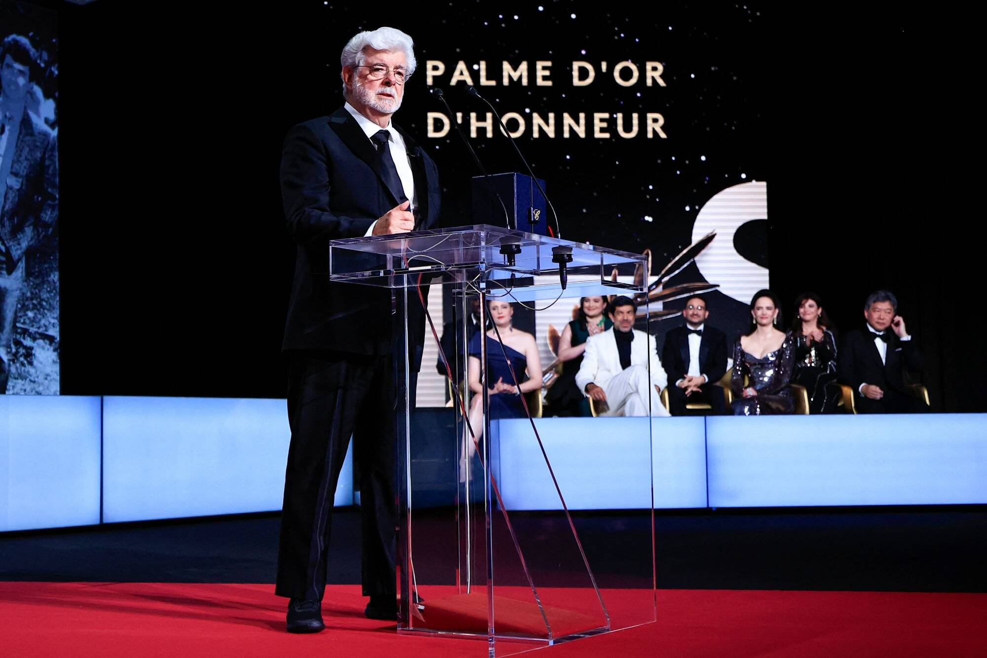 "Je suis vraiment honoré par cette reconnaissance": George Lucas reçoit une Palme d'or d'honneur au Festival de Cannes