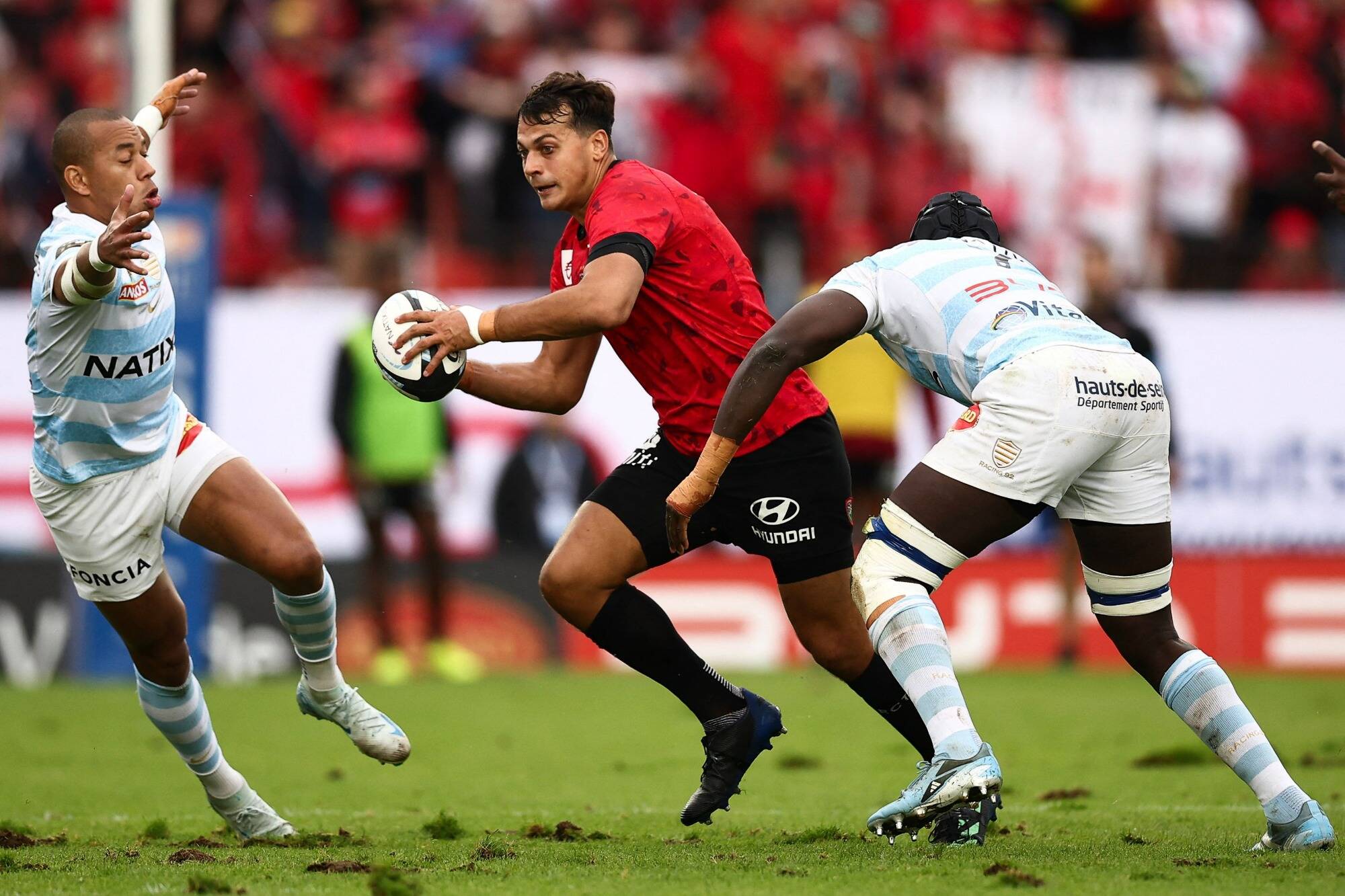 Au terme d'une première mi-temps sans relief, le Racing et le RCT se quittent sur un improbable 0 à 0