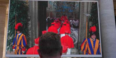 Les cardinaux s'installent dans la chapelle Sixtine, un premier vote ce mercredi... suivez le conclave en direct
