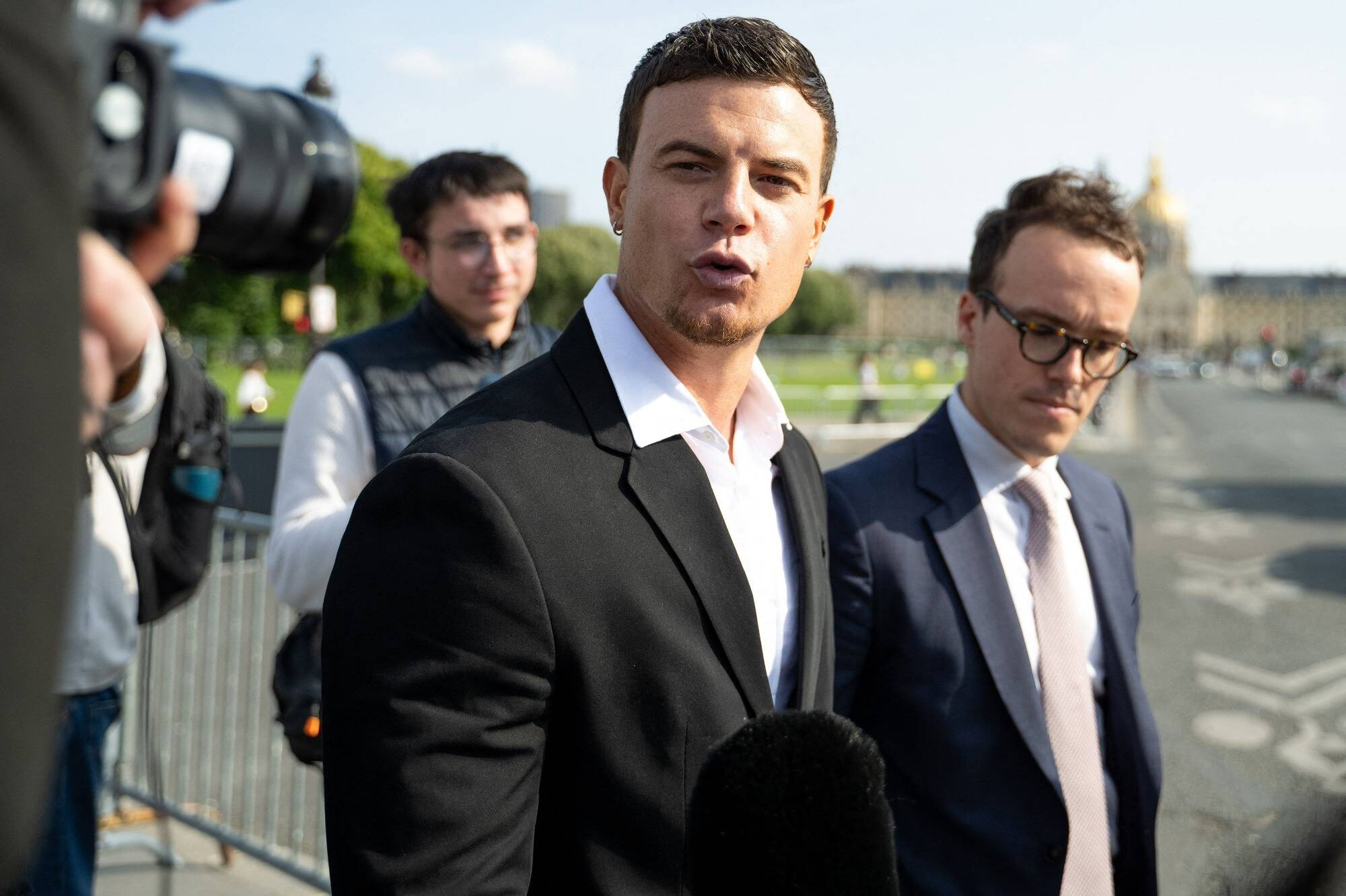 De AD Laurent à Alex Hitchens on vous résume les moments les plus improbables de l'audition des influenceurs par les députés