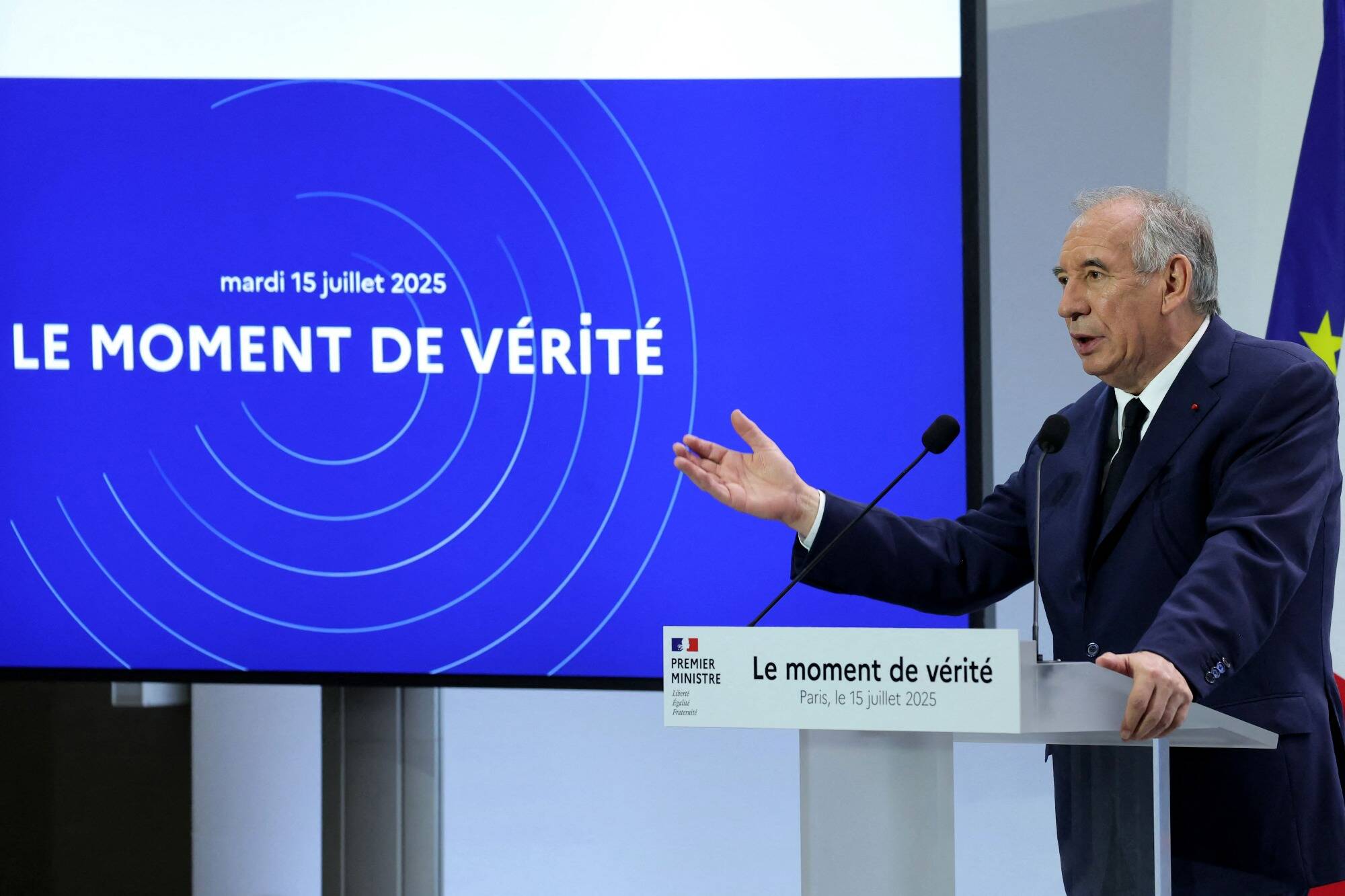 Discours politique, bulletin papier, majorité simple... comment va se dérouler le vote de confiance du Premier ministre François Bayrou?