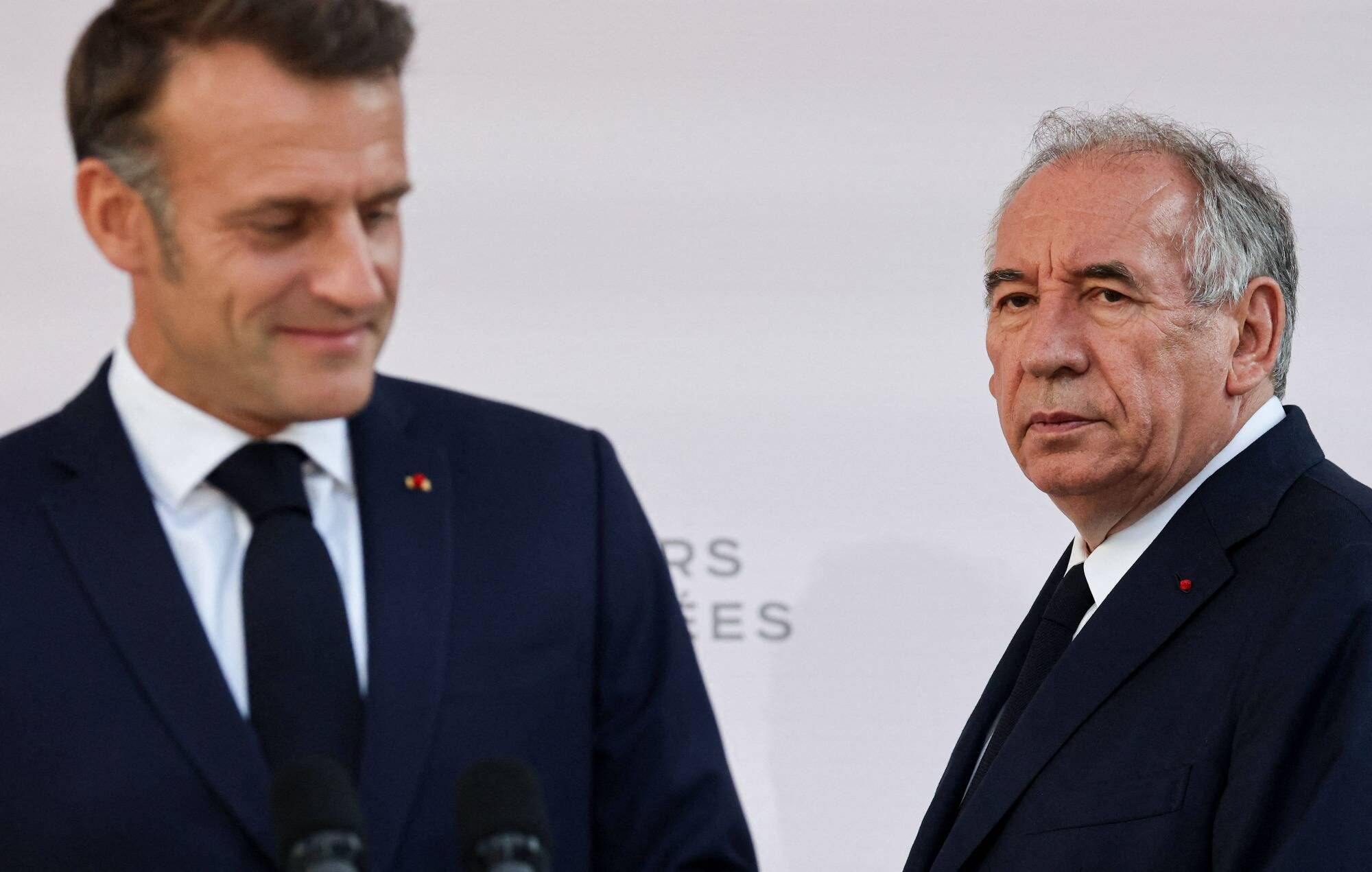 Nouveau Premier ministre, dissolution... À quels scénarios s'attendre après le vote de confiance du 8 septembre?