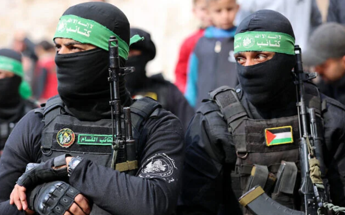 Le Hamas se dit "prêt à s'assoir immédiatement à la table des négociations"