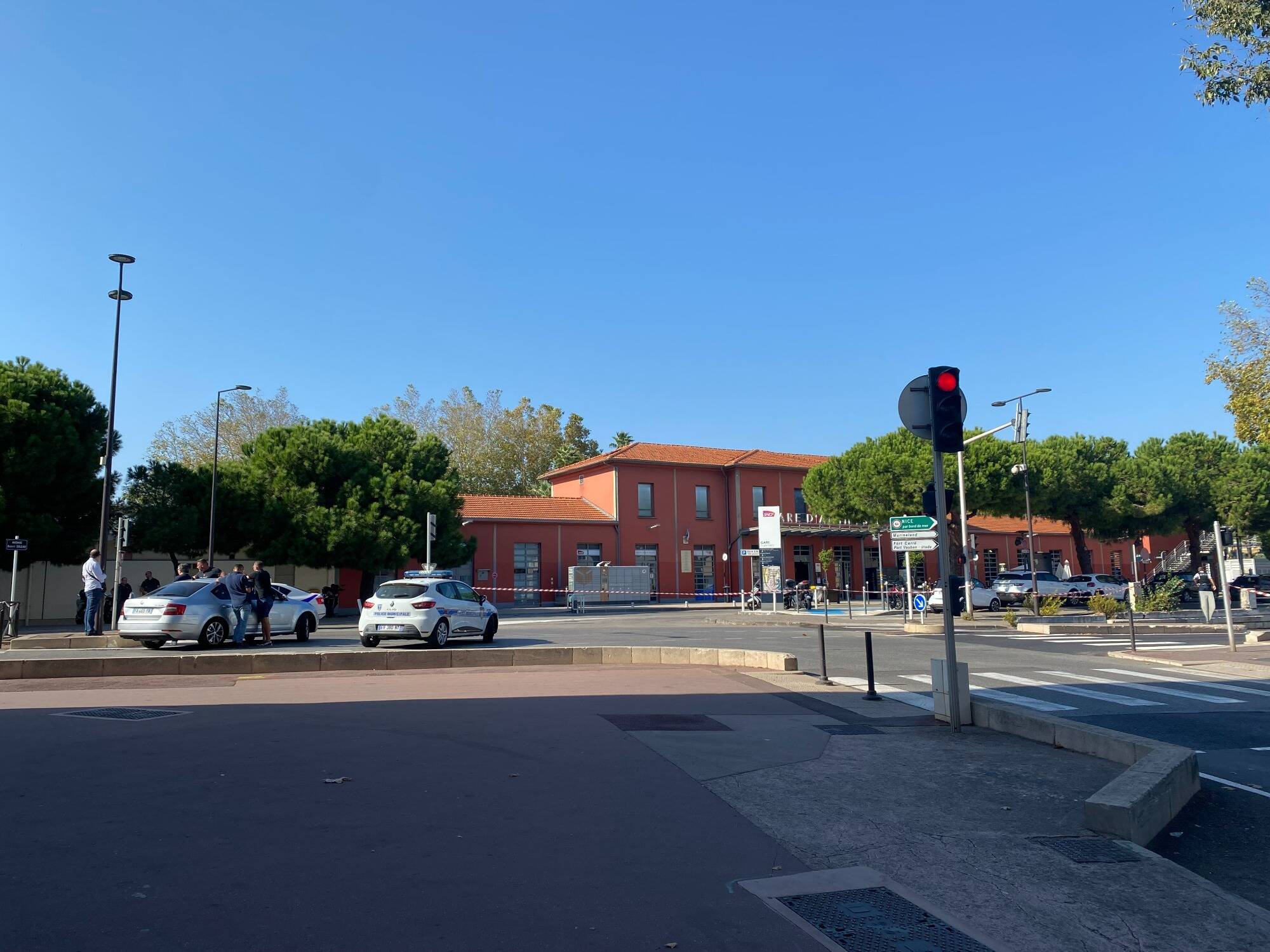 Un mineur interpellé dans son école et placé en garde à vue après l'alerte à la bombe en gare d'Antibes, ce vendredi