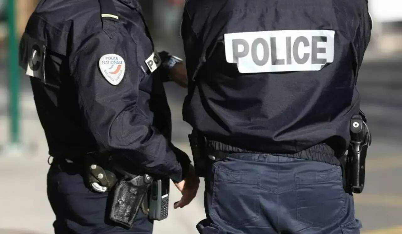 Quatre policiers blessés lors de l’interpellation d’hommes cagoulés et armés à l’ariane à nice