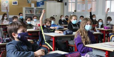 Rentrée scolaire: le Conseil scientifique recommande le dépistage plutôt que la fermeture des classes