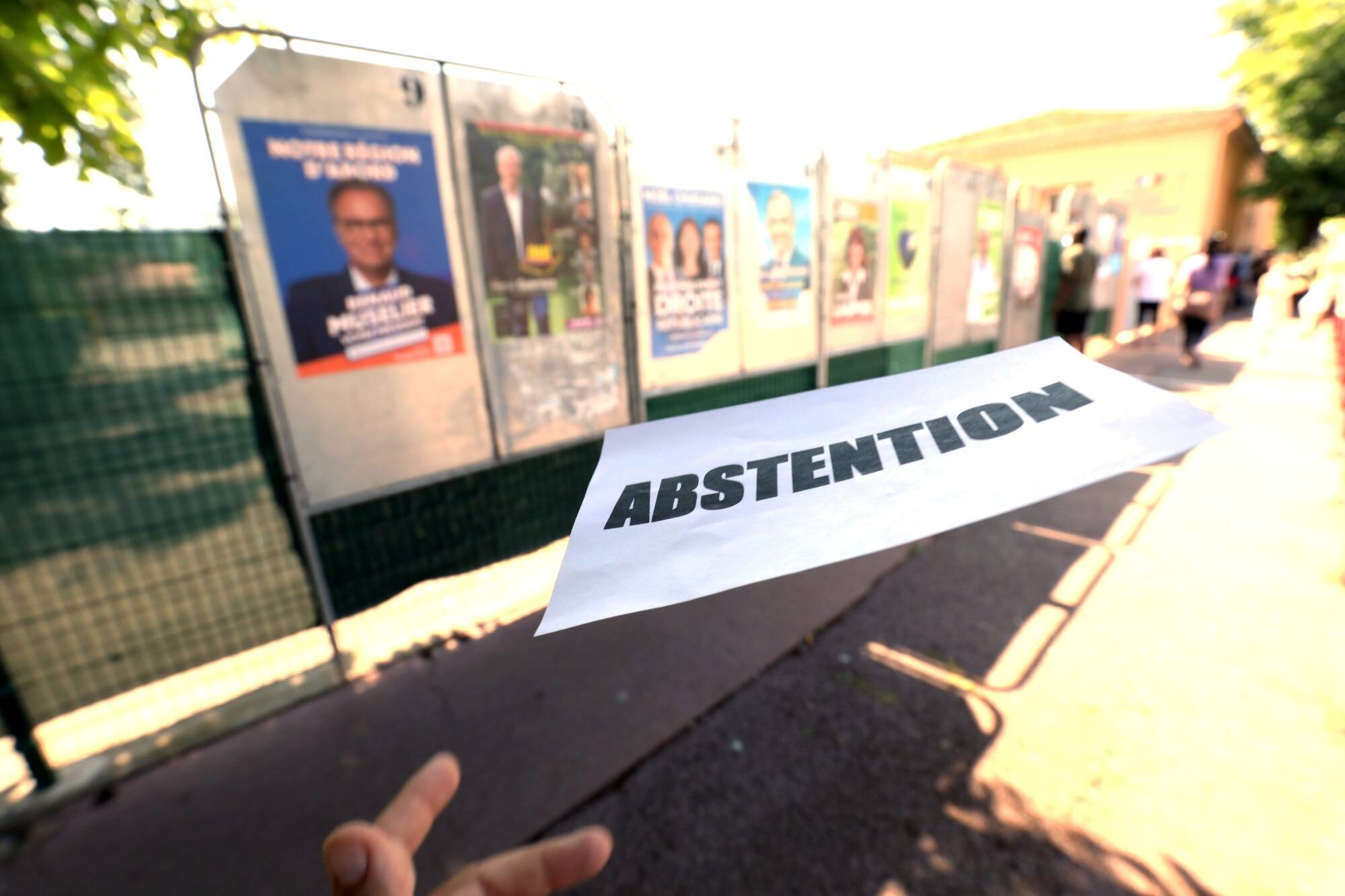 "Un choix assumé et réfléchi": pourquoi ces Français ne voteront pas au second tour de l'élection présidentielle