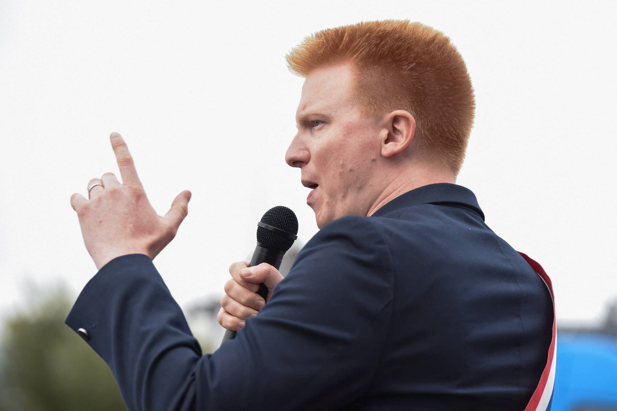 Affaire Quatennens: sa femme a déposé une nouvelle main courante pour harcèlement par SMS