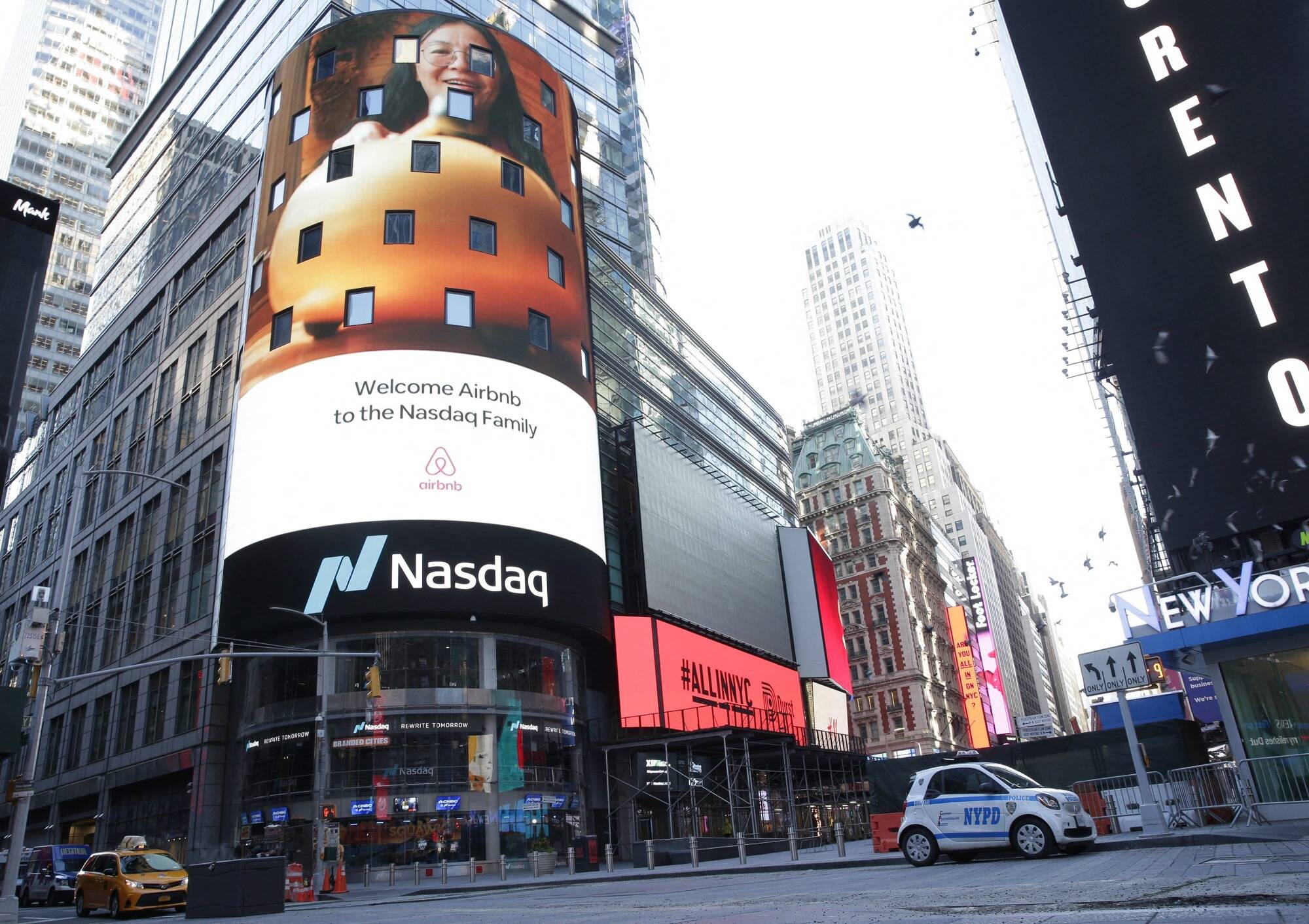 Airbnb "casse la baraque" pour sa première cotation à la bourse de Wall Street NiceMatin