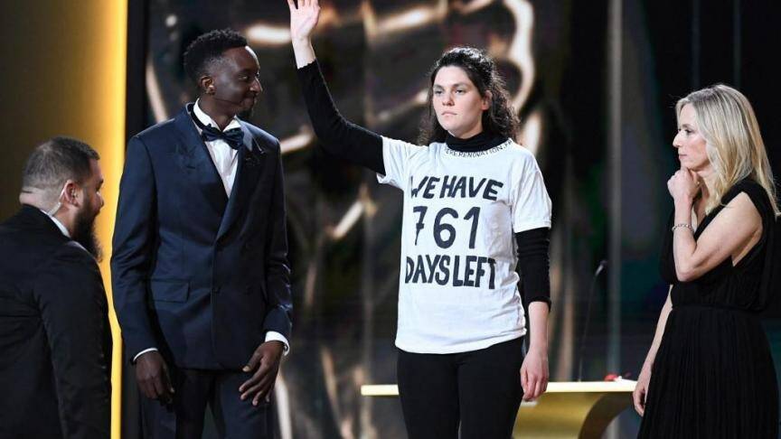 Qu'est-ce que le mouvement Dernière rénovation dont deux militants ont perturbé le congrès des maires de la région Paca?