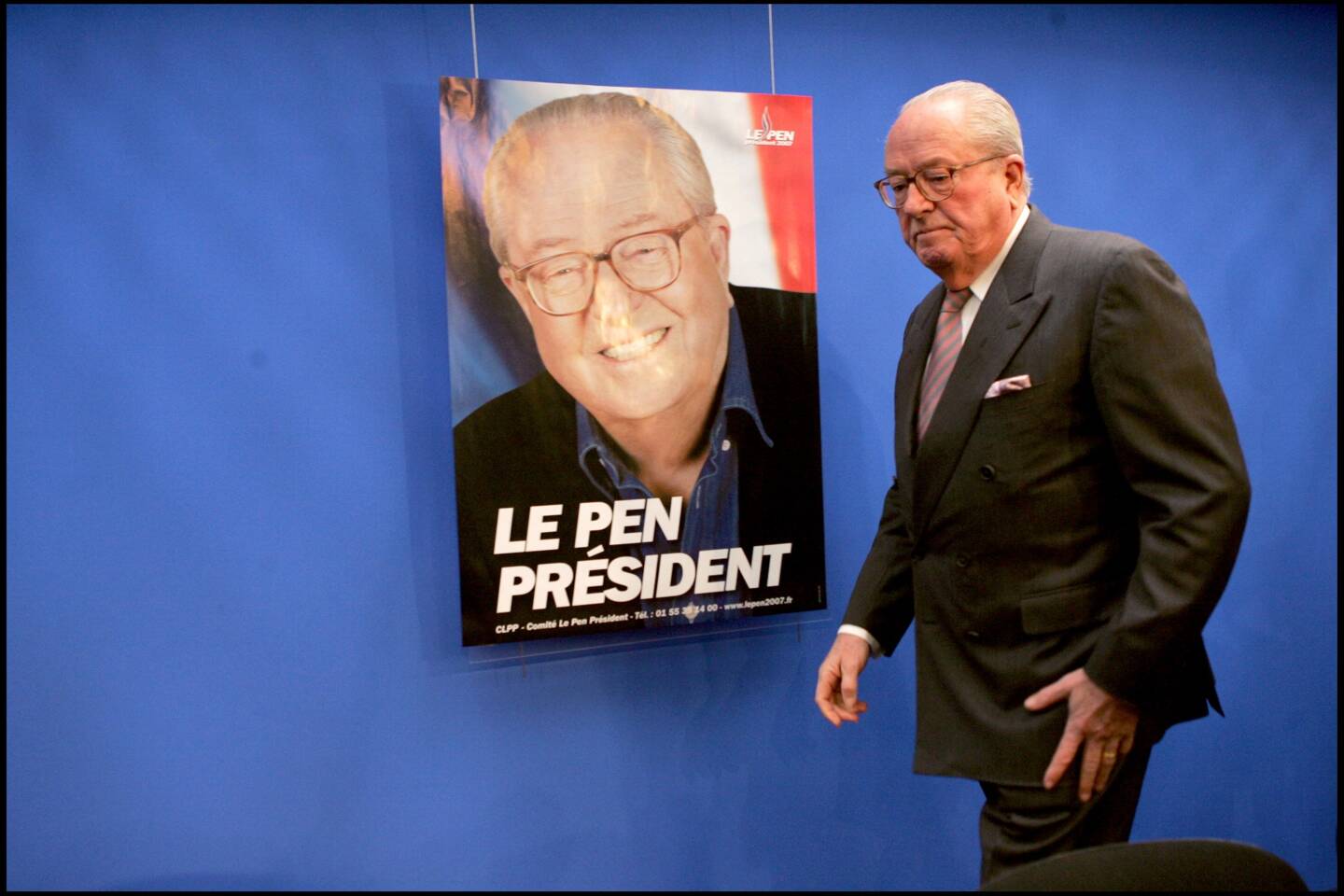 Jean-Marie Le Pen lors d'une conférence de presse en 2006 à Boulogne Billancourt. 