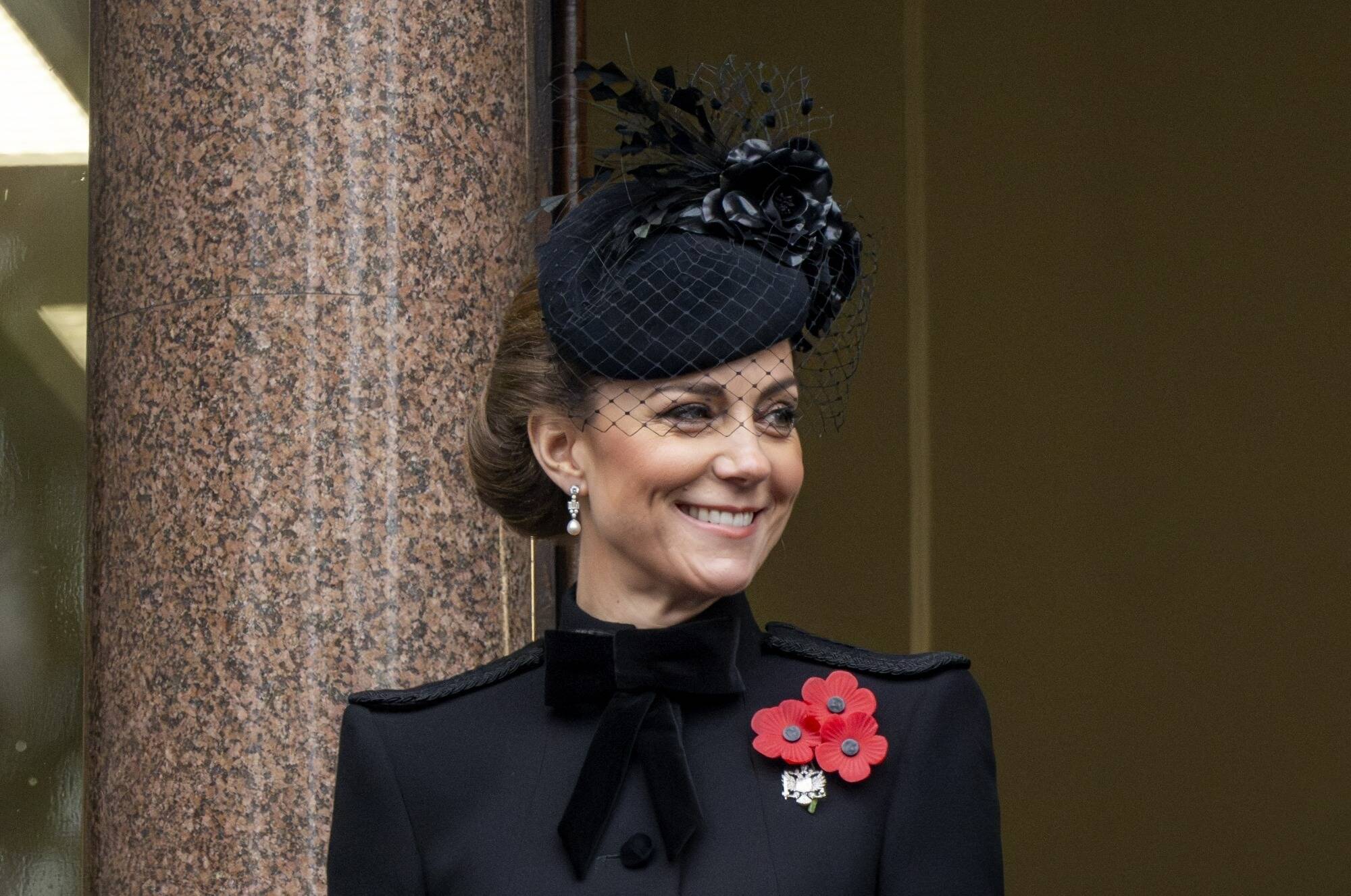 Kate Middleton a fait son grand retour officiel auprès de la famille royale: les images de sa première apparition en public depuis la fin de son traitement contre un cancer