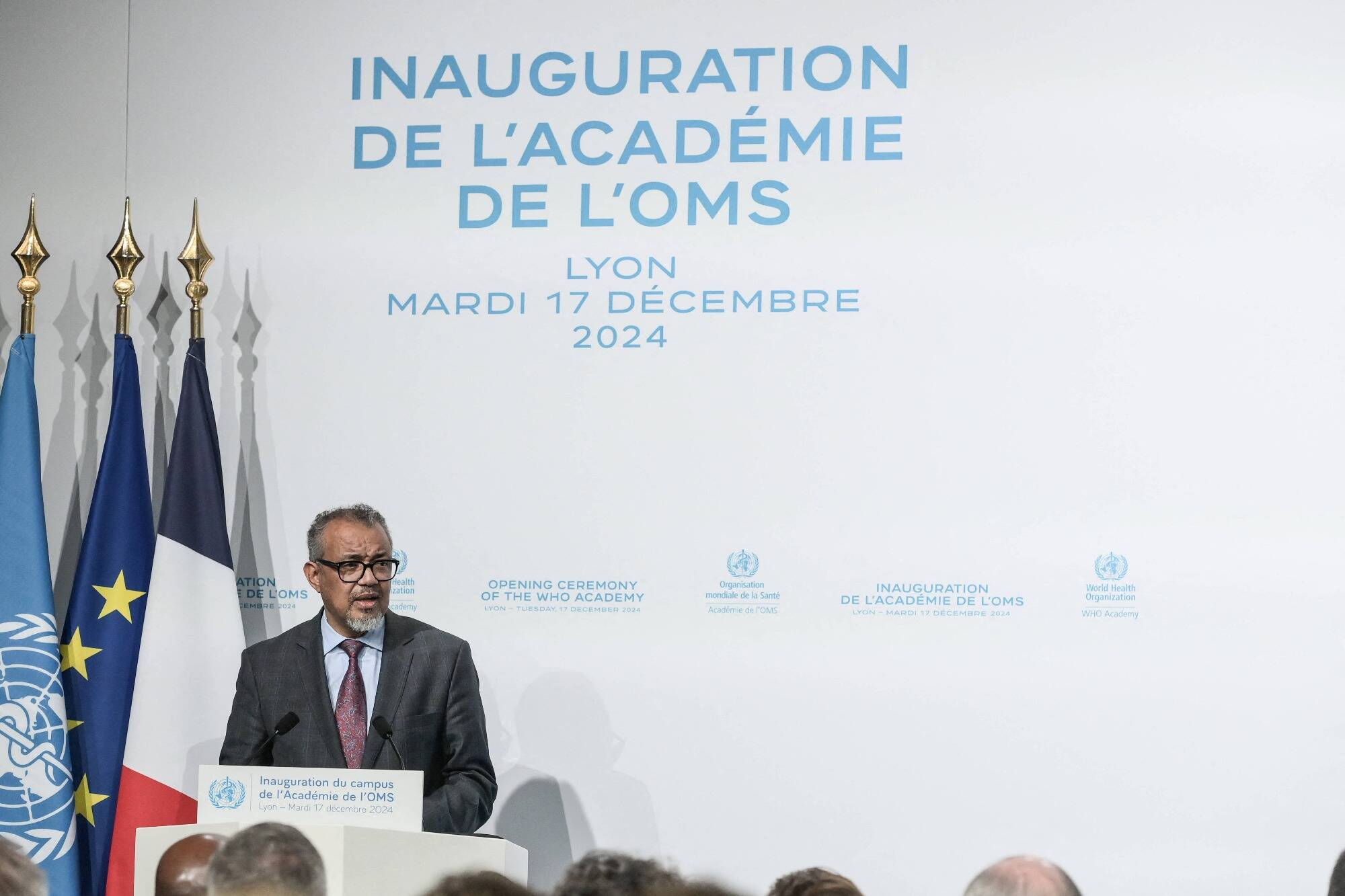 L'OMS annonce une vaste réorganisation et des licenciements sur fond de réduction des financements américains