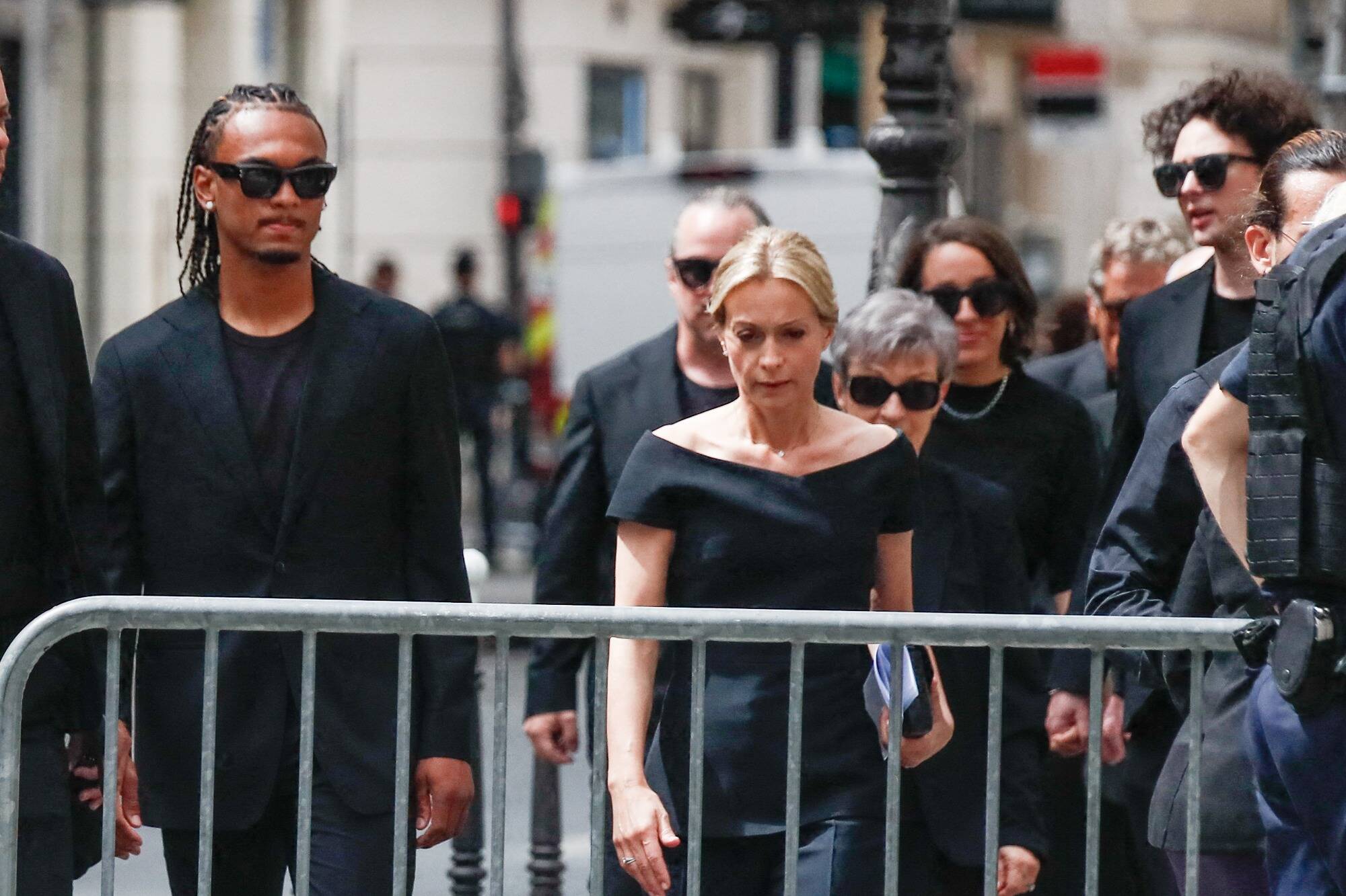 Arthur, Marc Lavoine, Florent Pagny... Tous les people présents aux obsèques de Thierry Ardisson ce jeudi à Paris