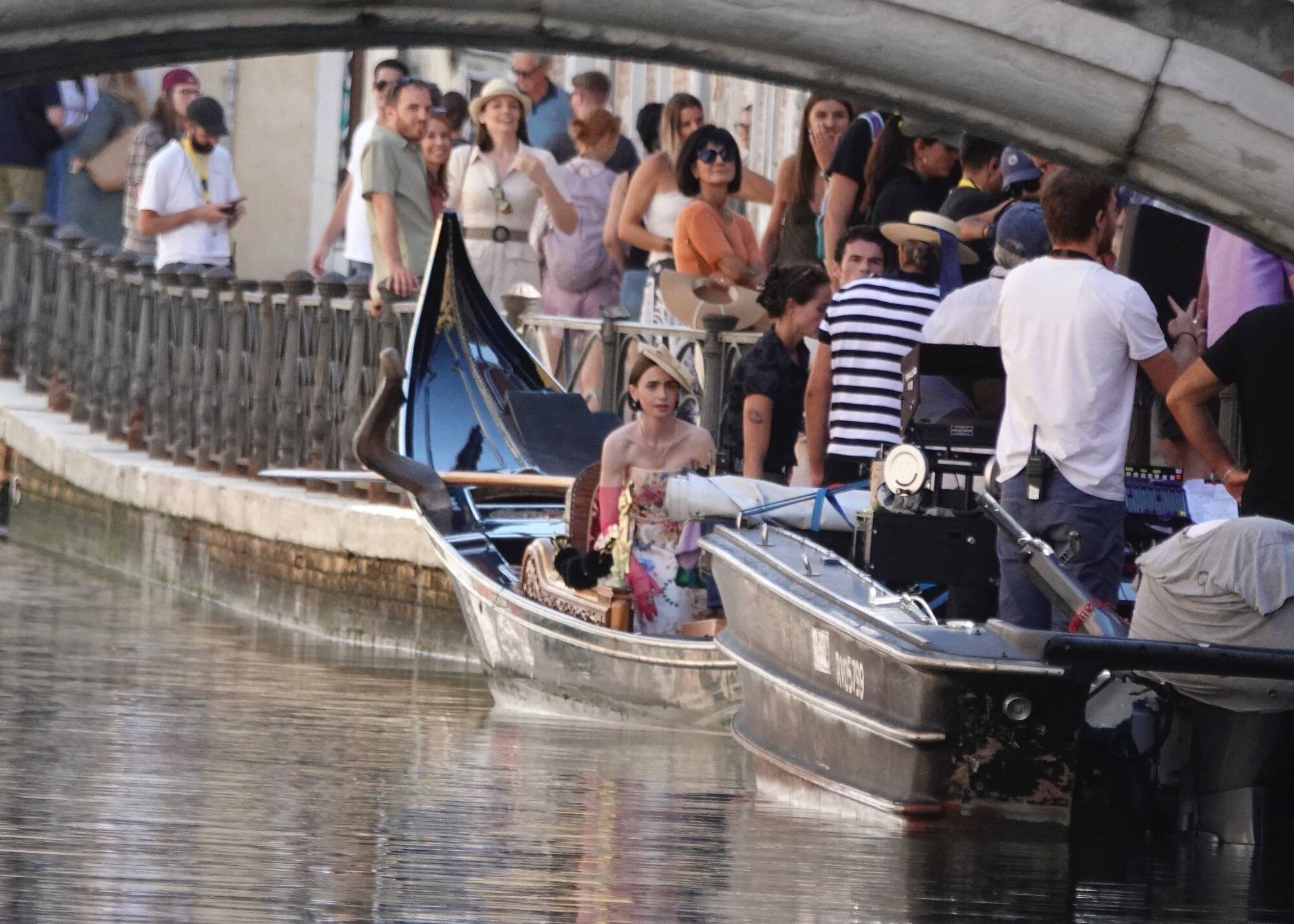 Un assistant réalisateur décède sur le tournage d'Emily in Paris à Venise