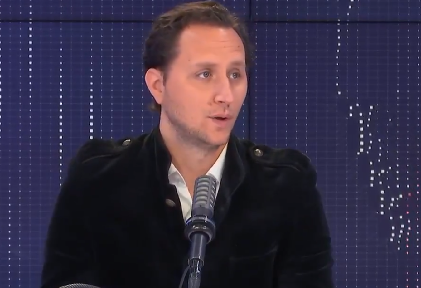 "On a la meilleure arme fatale" face à la Covid: l'infectiologue Benjamin Davido incite à la vaccination des plus jeunes