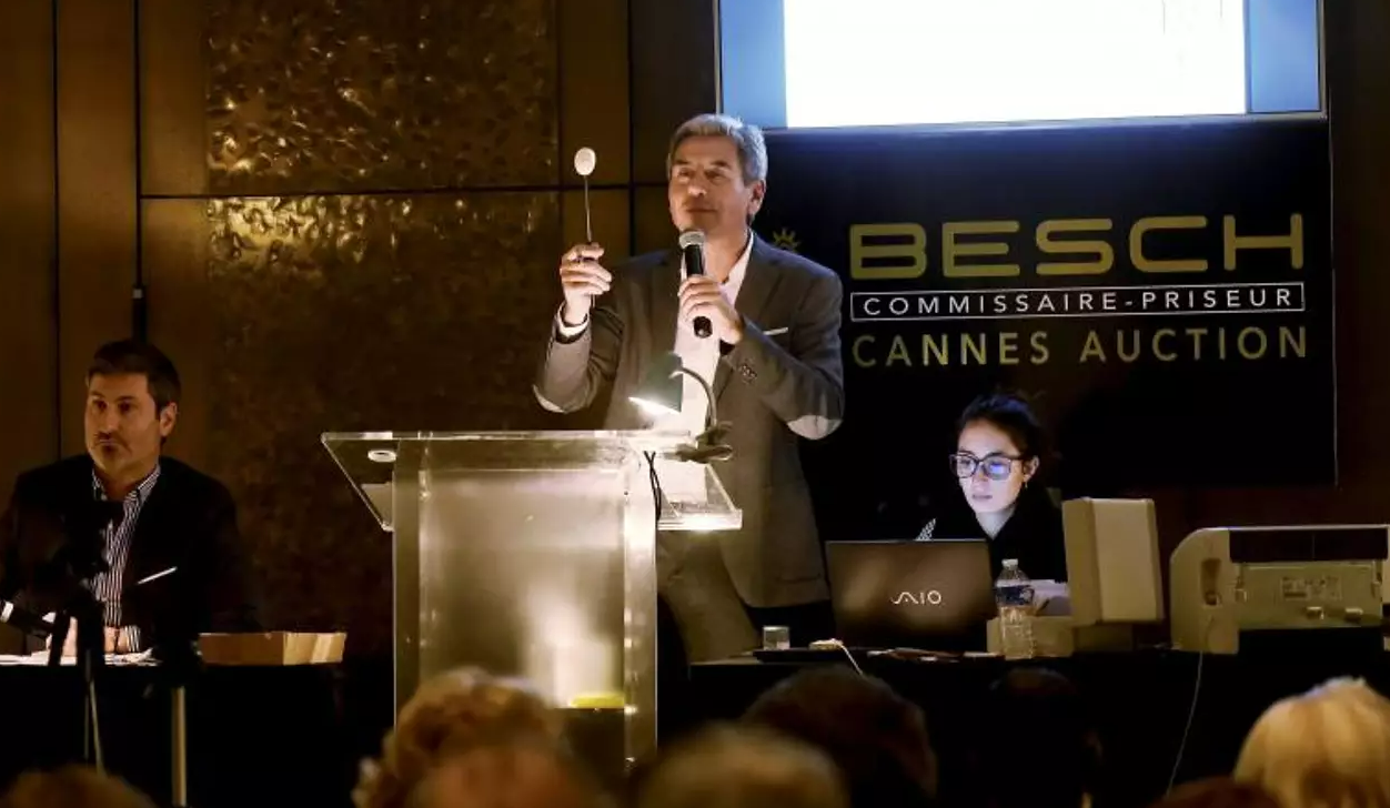 Pourquoi ces trois lots d'Andy Warhol et Bernard Buffet n'ont finalement pas trouvé preneurs lors de la vente aux enchères Besch à Cannes