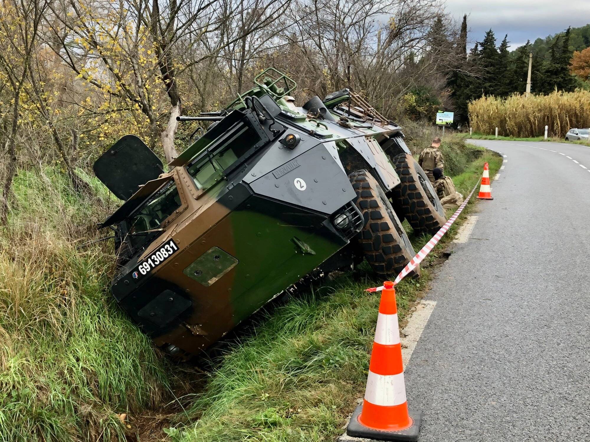 On en sait plus sur le blindé de l'armée qui a glissé dans un fossé dans le Var
