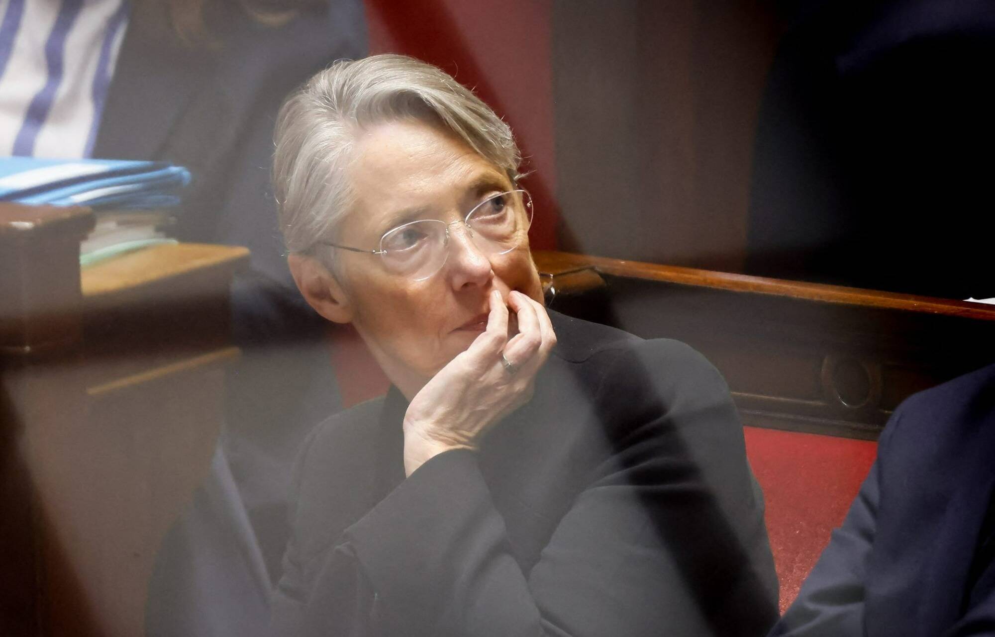 Budget de la Sécu: Elisabeth Borne déclenche sans surprise un quatorzième 49.3