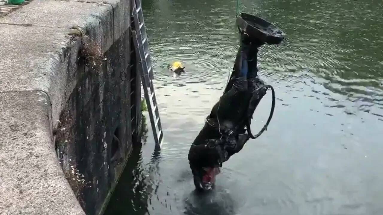 Quatre personnes accusées d'avoir renversé la statue d'un marchand d'esclaves jugées à Bristol