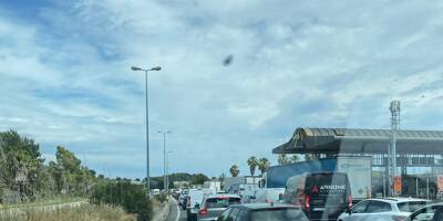 Un accident impliquant quatre véhicules perturbe fortement le trafic sur l'A8 en direction de Nice
