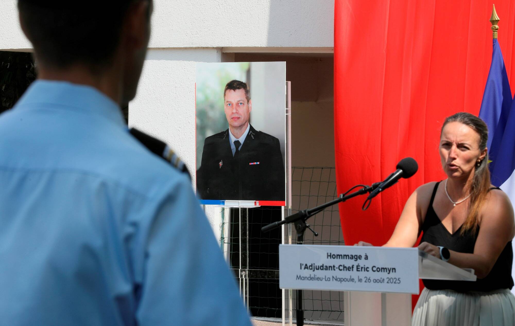 "La force tranquille", "Quelqu'un qui aimait la vie": Harmonie Comyn raconte qui était son mari Eric, le gendarme tué il y a un an dans un refus d'obtempérer