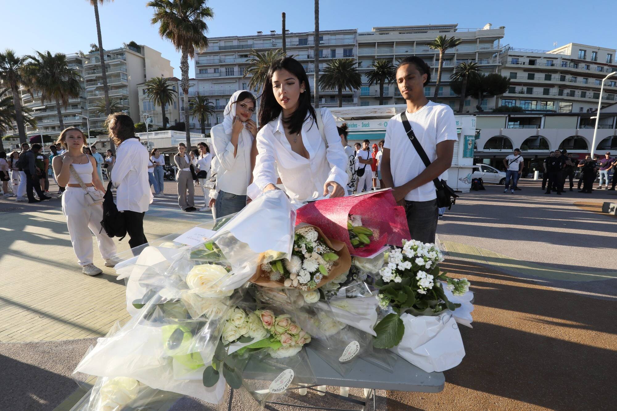 "Ayoub, t'es mon frère, je t'aimerai toujours": les proches de l'adolescent grassois abattu lui rendent hommage à Cannes