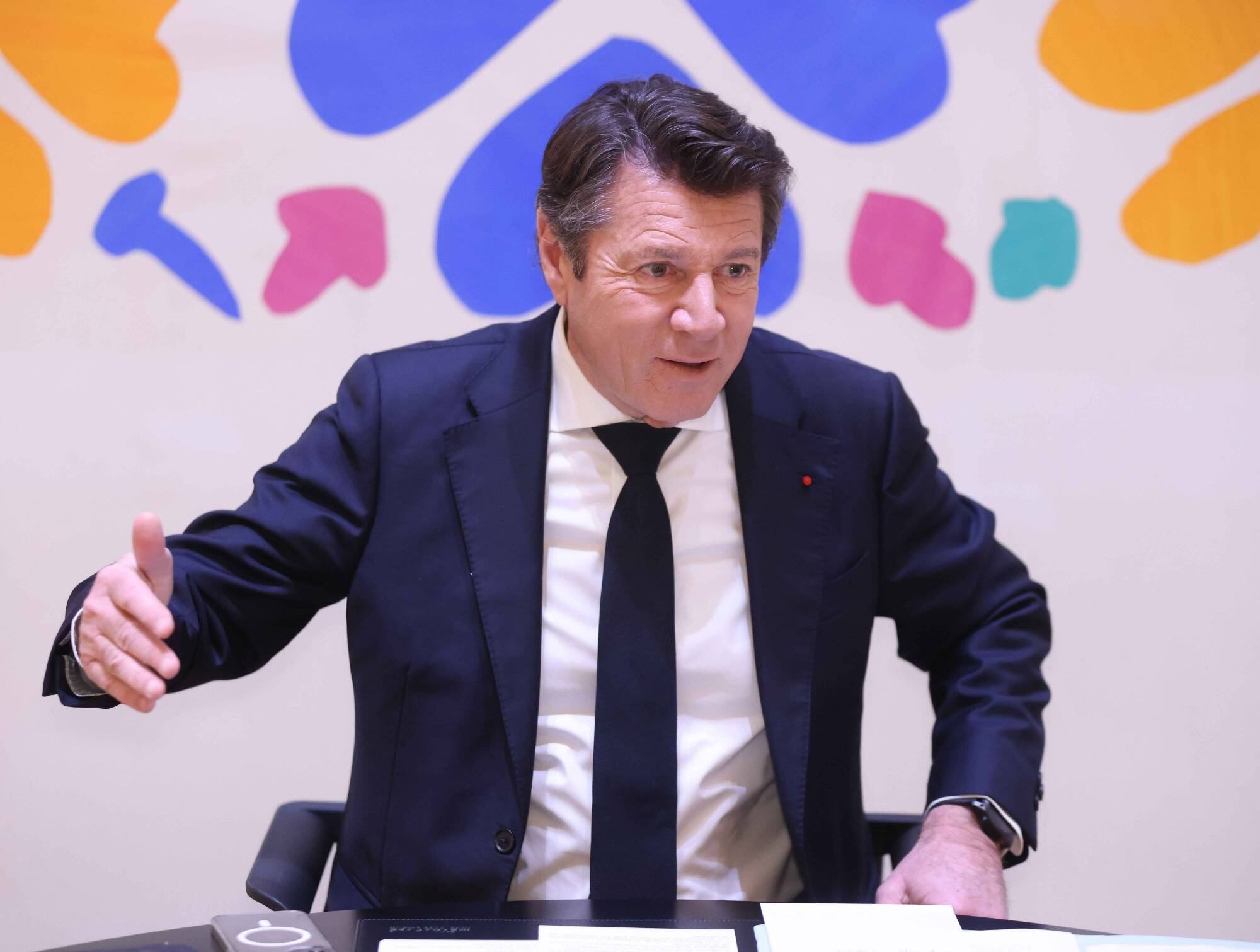 "Aider les pêcheurs, c'est nous protéger", affirme Christian Estrosi à Nice aux assises de la pêche