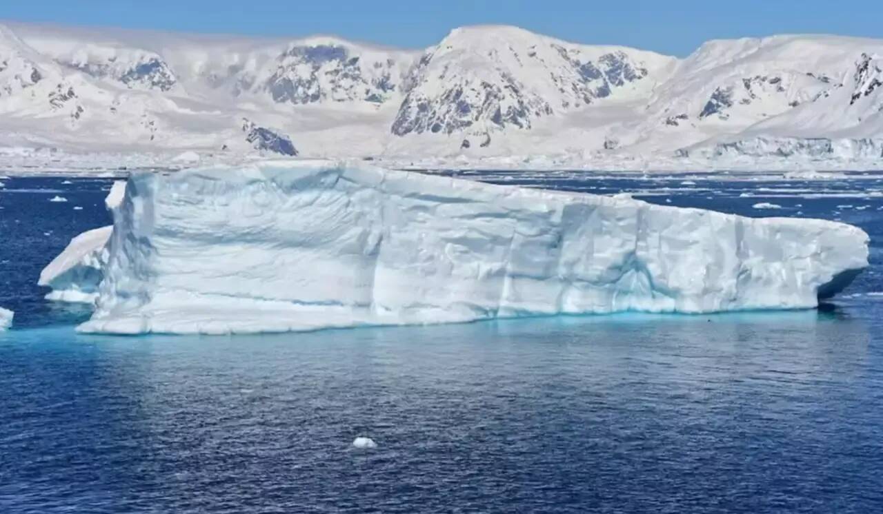 La banquise au plus bas dans un monde qui connaît toujours une chaleur hors norme