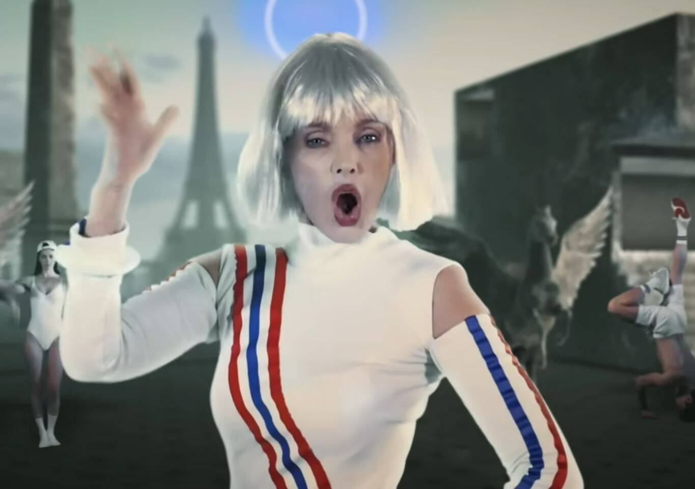 Découvrez "Olympics" la nouvelle chanson d'Arielle Dombasle pour les JO de Paris 2024