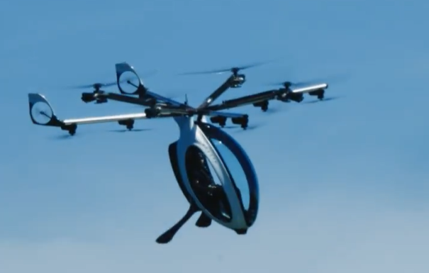 Nouvel engin volant, traversée de la Manche, avenir commercial... On vous dit tout sur le dernier défi de Franky Zapata, alias "l'homme volant"