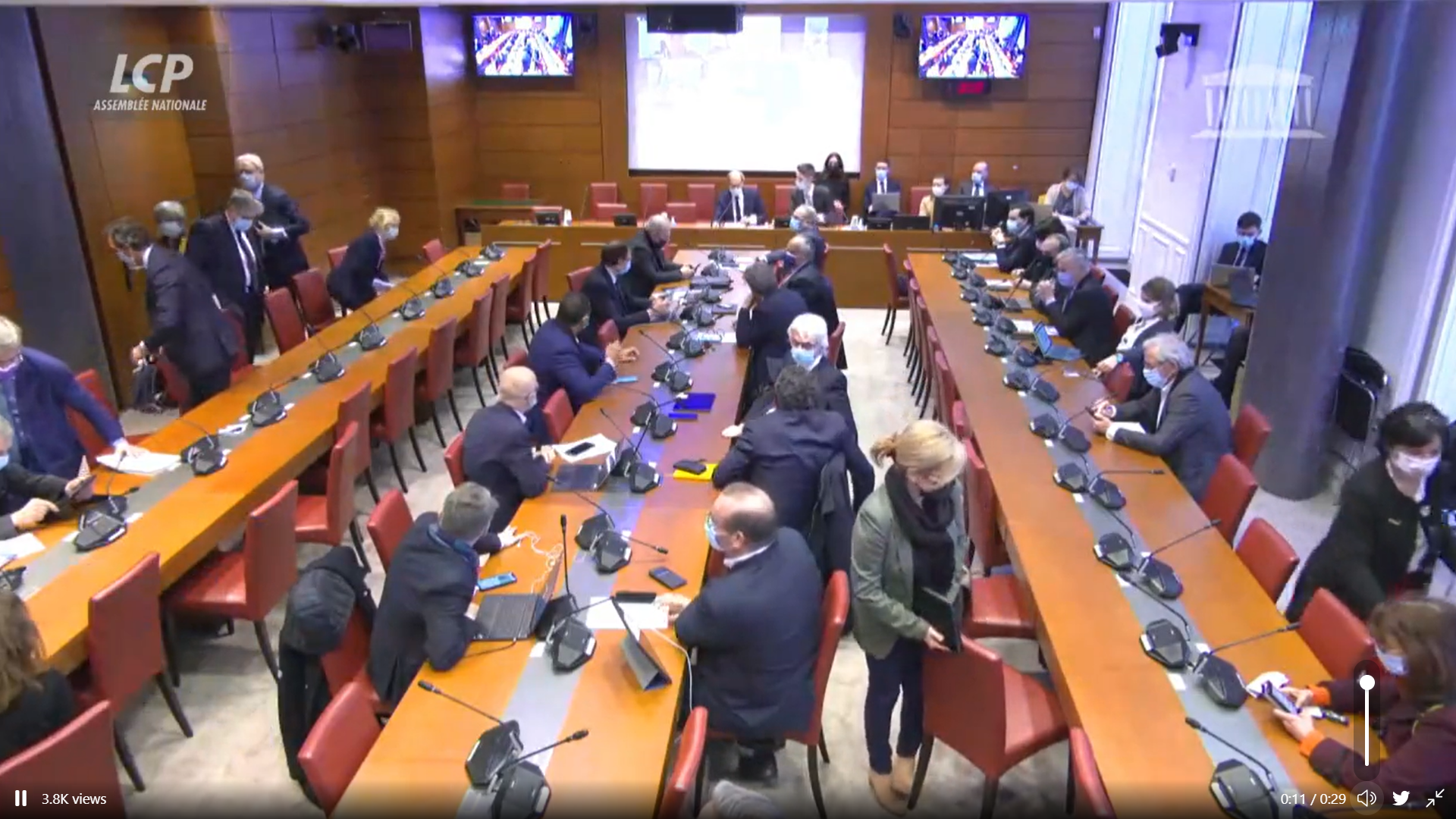 Pourquoi les députés de l'opposition ont-ils quitté la commission des finances ce mercredi 16 février?