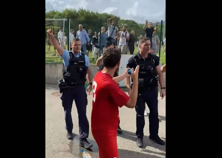 Pétard, jets de pierre et de bouteilles, insultes... Échauffourées lors d'un match à Saint-Jean-Cap-Ferrat dimanche, que s'est-il réellement passé?